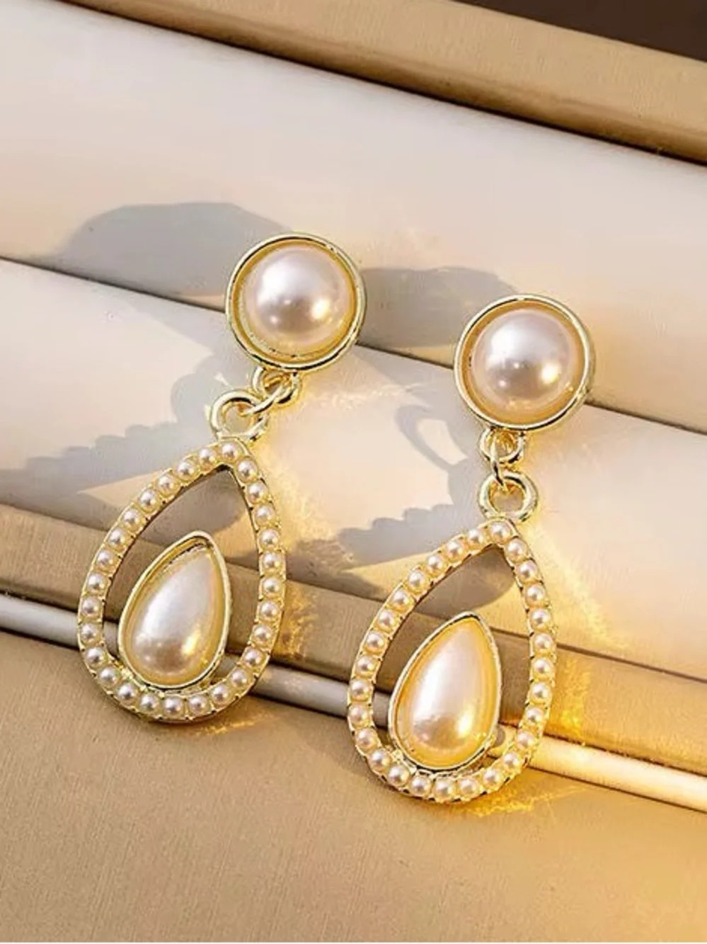 ***Dainty Gold and Pearl Teardrop Dangle Earrings